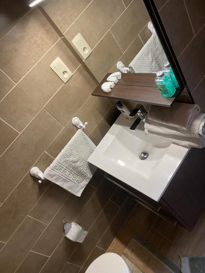 Superbe Appartement Шарлероа Екстериор снимка