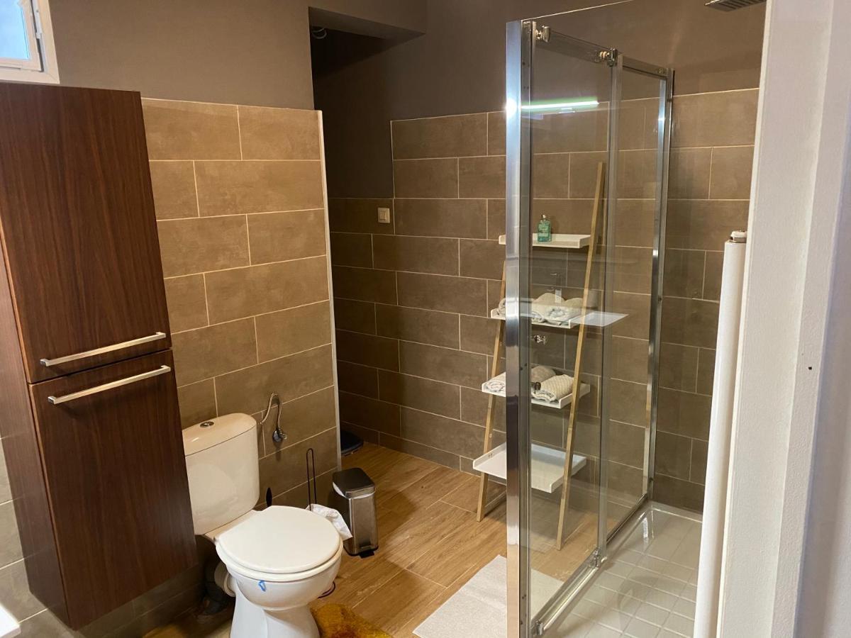Superbe Appartement Шарлероа Екстериор снимка