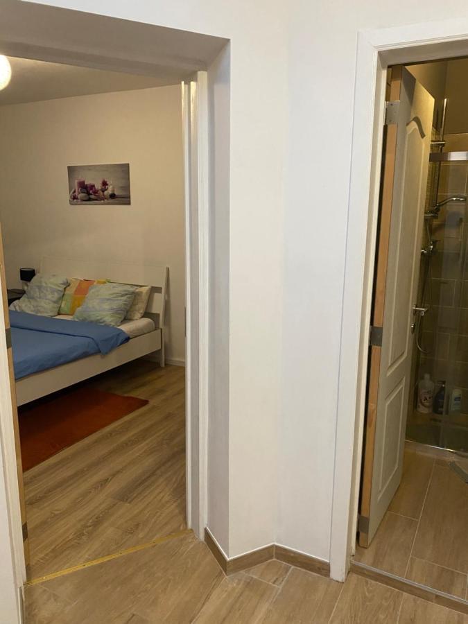 Superbe Appartement Шарлероа Екстериор снимка